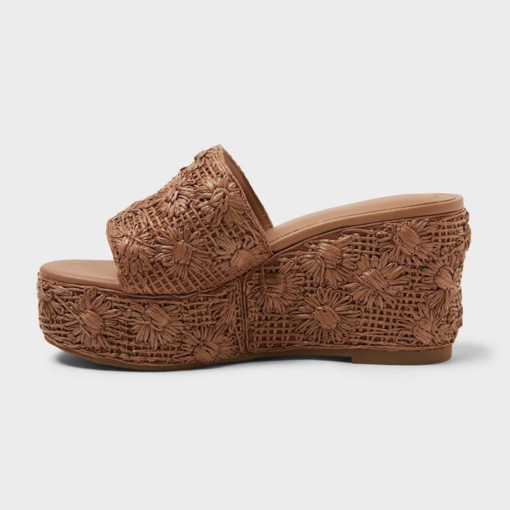 Open Box - Universal Thread - Women’s Sally Heels with Memory Foam In Brown - Picture 2 of 4